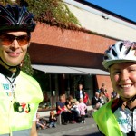 Cyklisterna före täten i Sicklaloppet 2011. Foto Ellika Nyqvist.